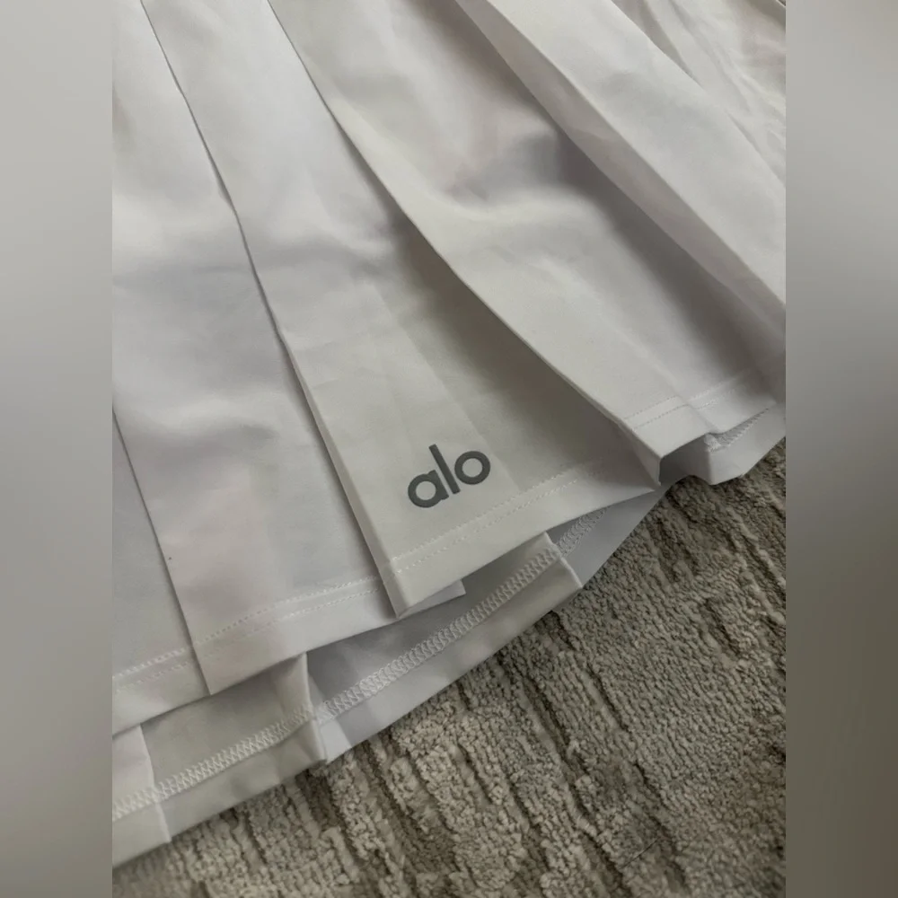 Alo Yoga White Pleated Varsity Tennis Skirt with Shorts - Size L